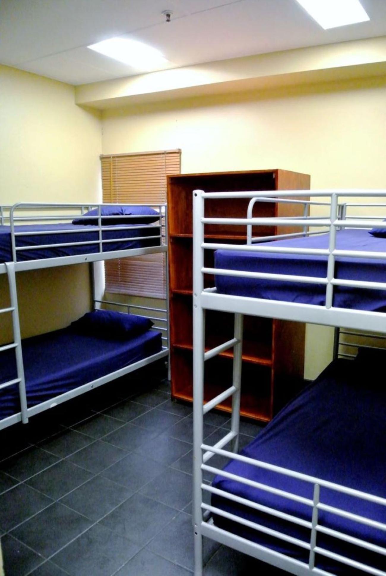 Hotel Bengal -100M From Park Circus 7 Point Колката Екстериор снимка