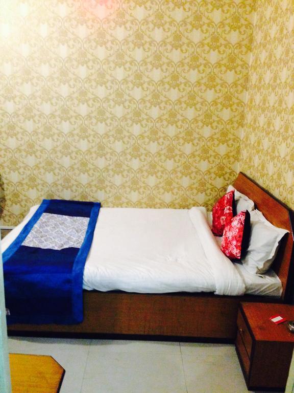 Hotel Bengal -100M From Park Circus 7 Point Колката Екстериор снимка