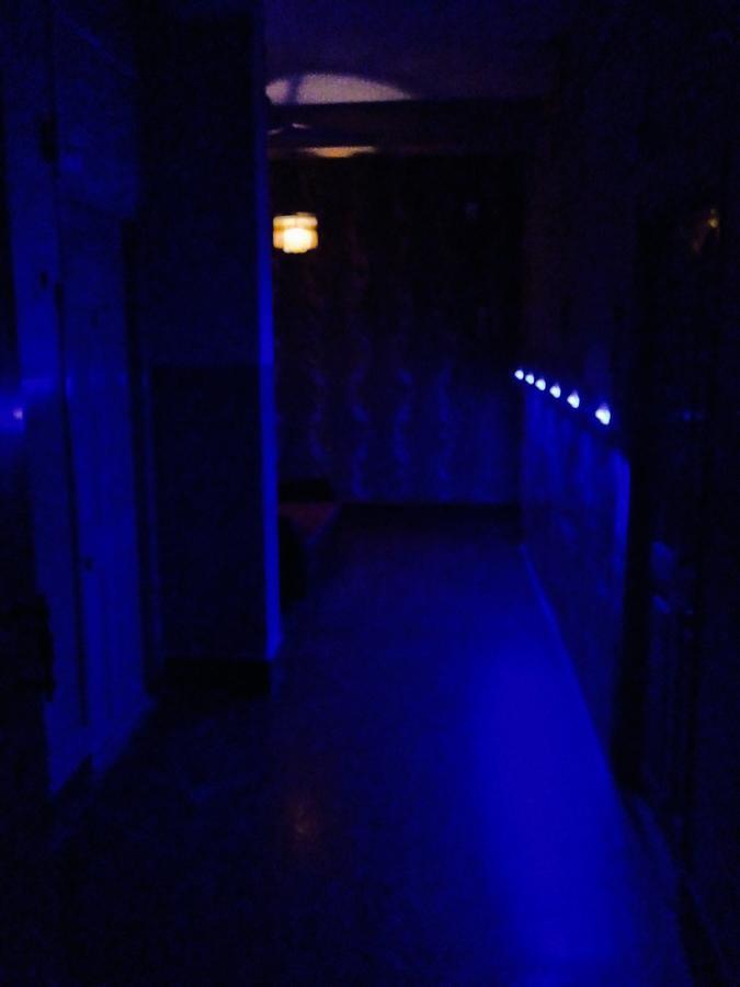Hotel Bengal -100M From Park Circus 7 Point Колката Екстериор снимка